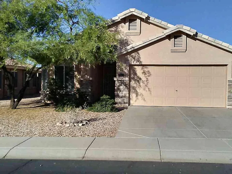 23289 W Arrow Dr — Photo 1