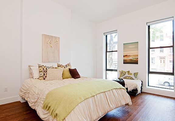 4th image of 70 Lafayette Ave
