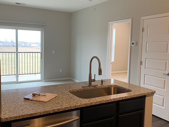 5th image of 5137 Liam Dr APT 305