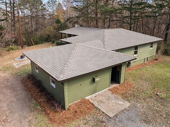 4th image of 345 Roland Dr