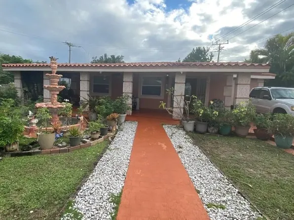 9200 SW 42nd St, Miami, FL 33165