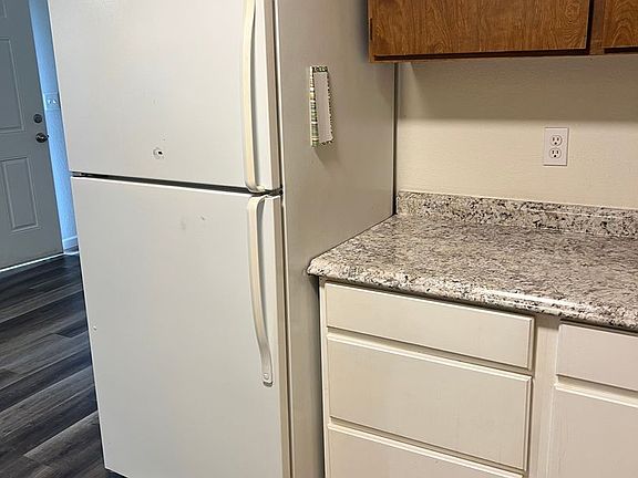 3rd image of 145 Cedar St #1-6