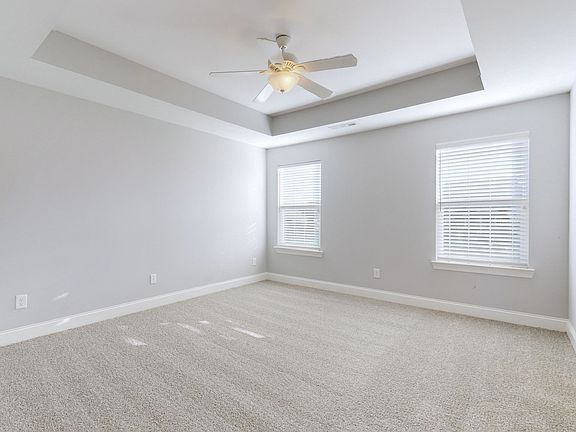 4th image of 2721 Hargate Dr