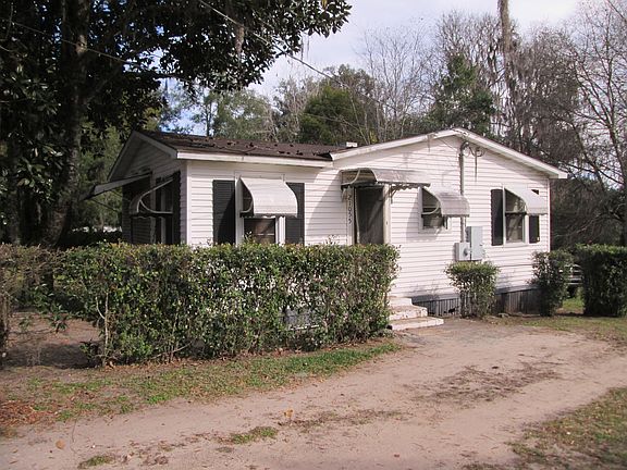 Exterior Features