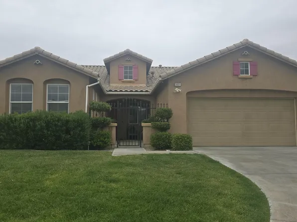 3031 Desert Moon Ave, Rosamond, CA 93560