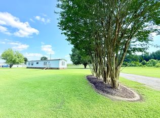 3032 Mobleys Bridge Rd, Greenville, NC 27837