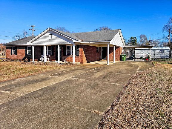 2nd image of 7734 Arapaho St