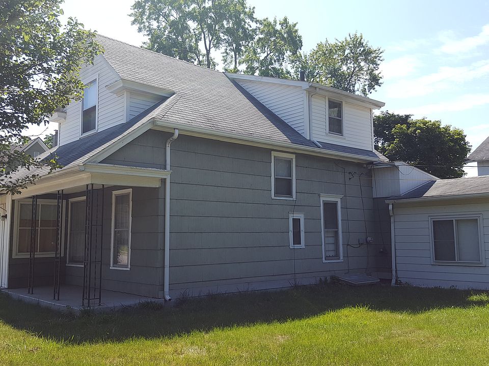 SIDE OF HOME