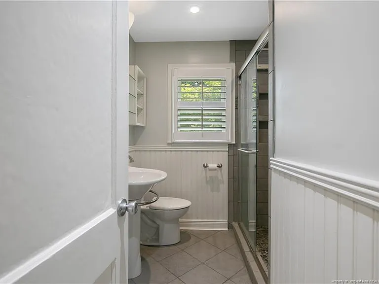 415 Vista Dr — Photo 25