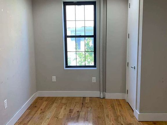 5th image of 2500 Newkirk Ave #D11