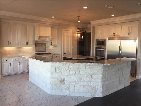 2nd image of 1585 Winding Creek Ln