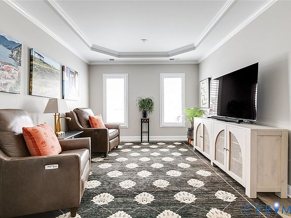 5th image of 7120 Montage Row