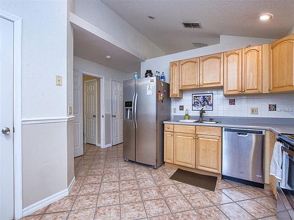 5th image of 3115 S Crystal Lake Dr