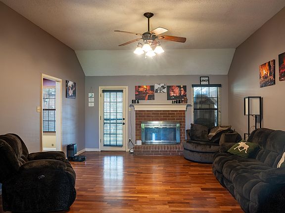 2nd image of 6623 Mount Palomar Dr