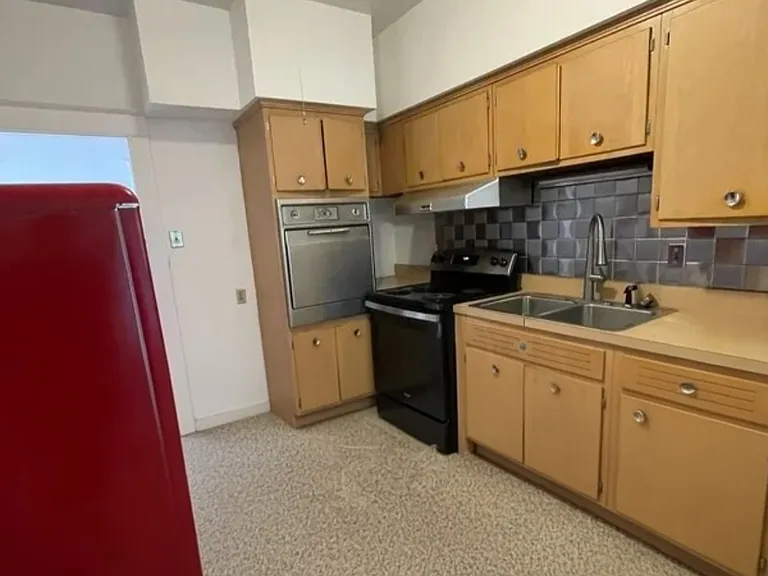 13 S Marshall St #2 — Photo 12