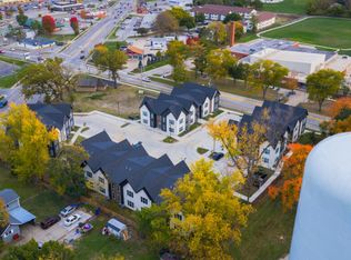 Park Indy Rowhomes!, Des Moines, IA 50315