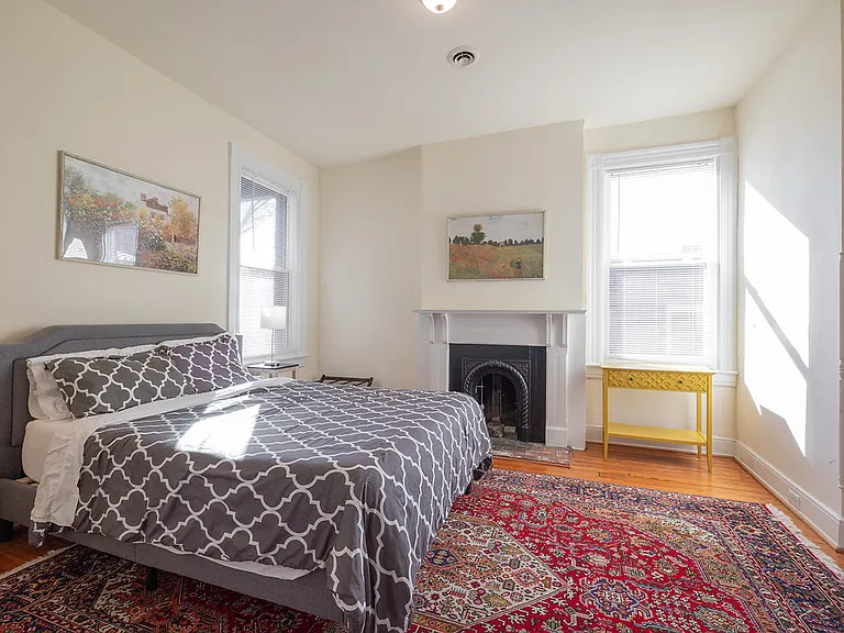 113 N Robinson St — Photo 8