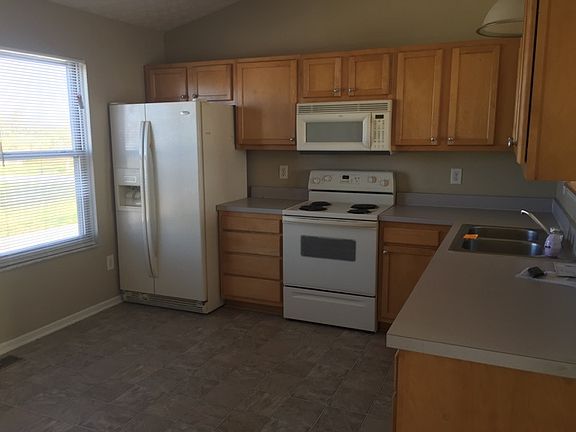 2nd image of 2544 Delamaine Dr