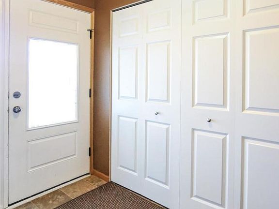 4th image of 758 Dakota Cir