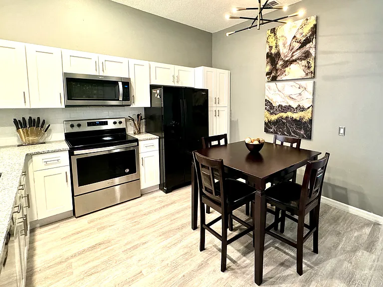 782 Country Woods Cir — Photo 4