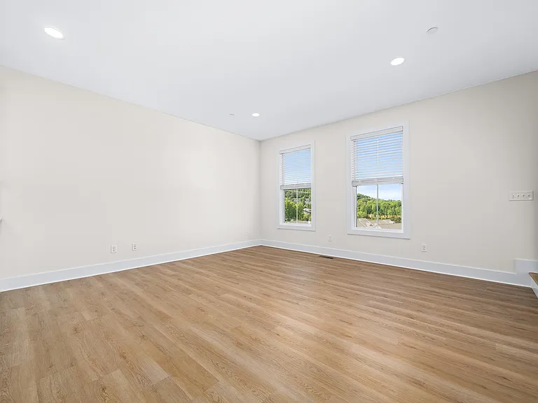 1421 Spring Pointe Ln — Photo 24