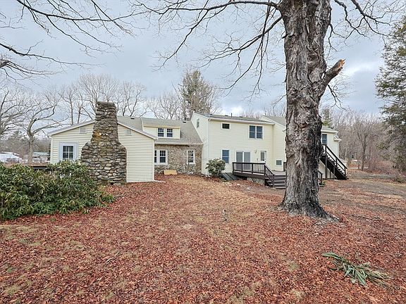 3rd image of 576 Reservoir St