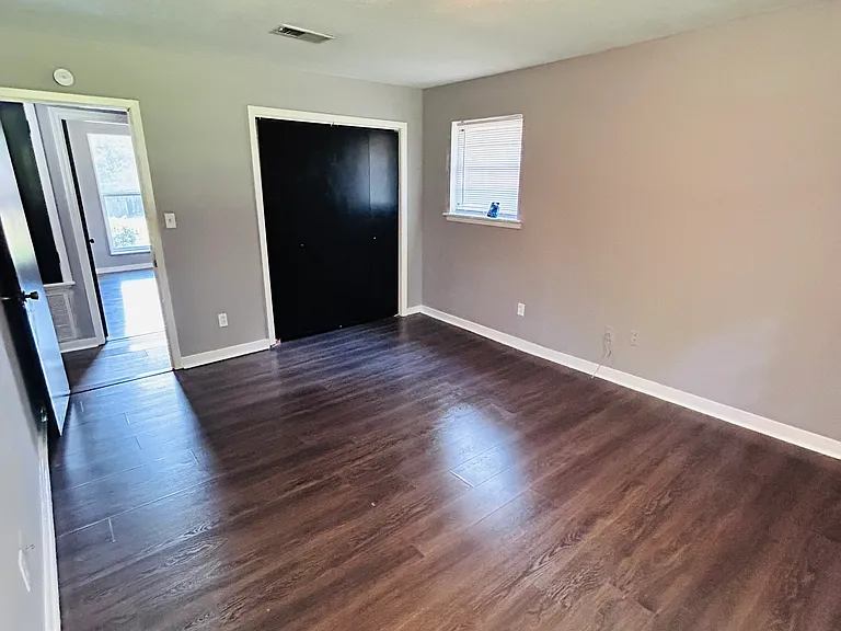 1764 Southhaven Cir — Photo 17