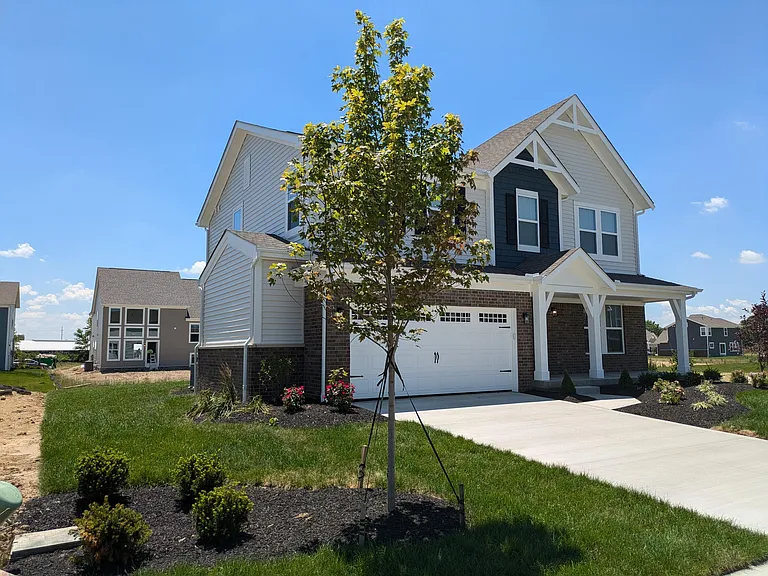 9013 Hawk Hill Way — Photo 2