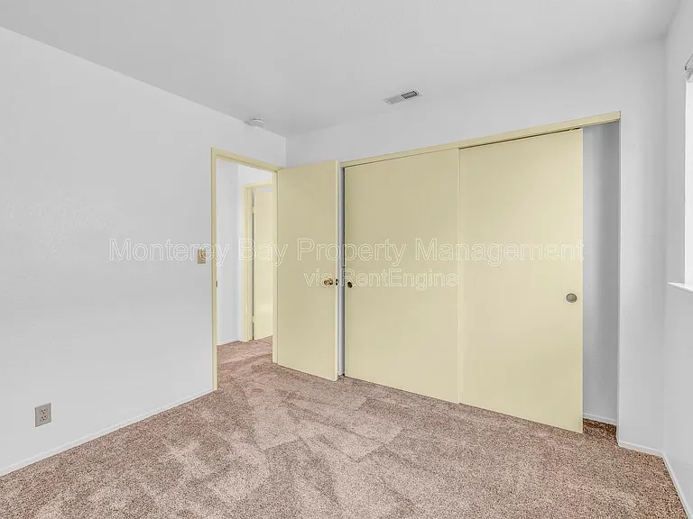 143 Seal Ct — Photo 30
