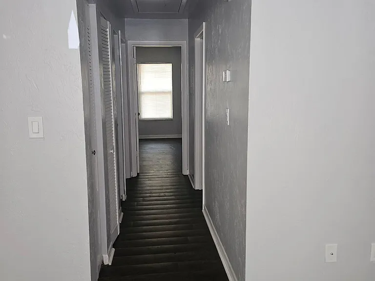 SW 69th Dr — Photo 9