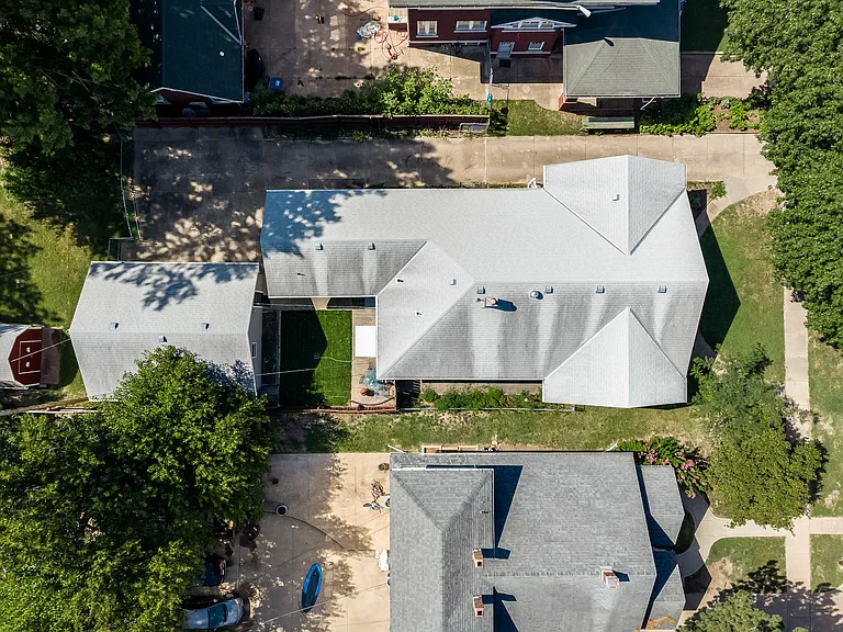 122 S Belmont Ave — Photo 47