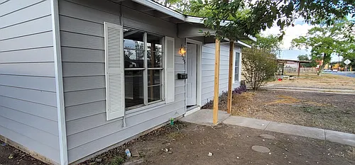 3325 Lasses Blvd Photo 1
