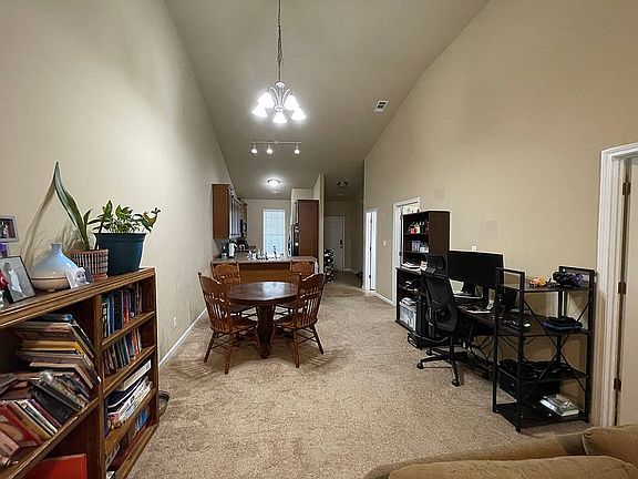 4th image of 520 Scenic Dr
