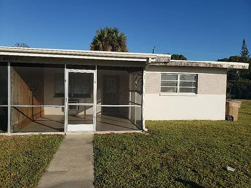 4911 Coronado Pkwy Photo 1