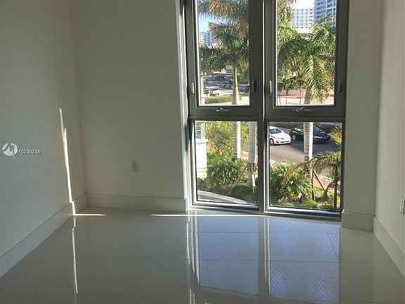 4th image of 6620 Indian Creek Dr APT 305