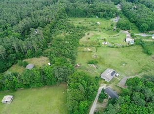 38 Wordell St, Rochester, MA 02770