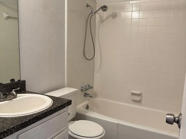 219 Volunteer Dr — Photo 13