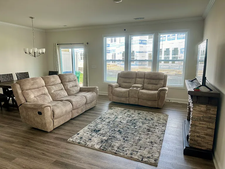38 Ravens Ridge Rd — Photo 1