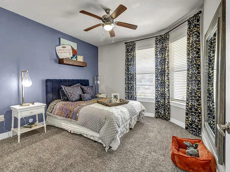 Pecos Flats Apartments — Photo 9