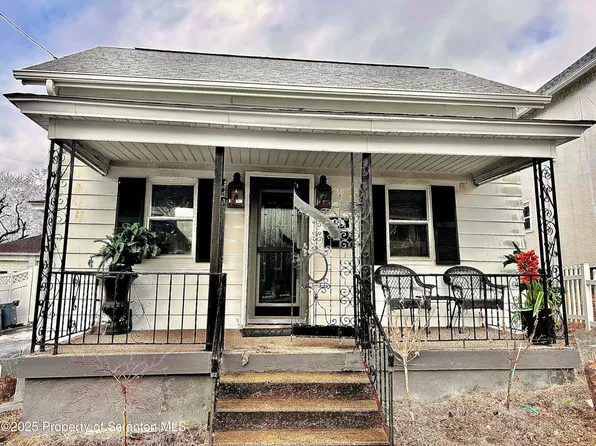 169 E Pine St, Dunmore, PA 18512