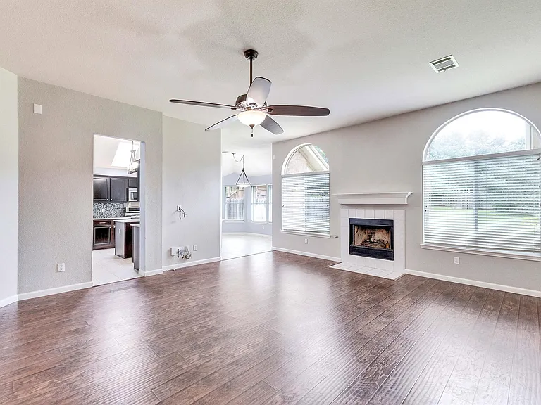 6412 Convict Hill Rd — Photo 12