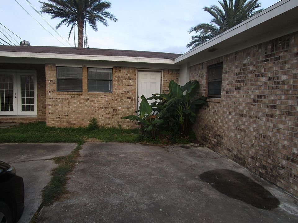 1st image of 9310 Carlow Ln