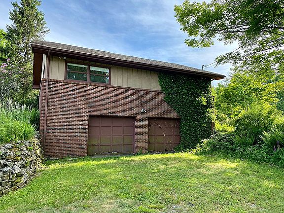 3rd image of 619 Linhigh Dr