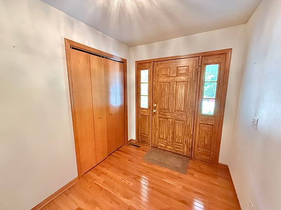 4th image of 486 Gershwin Ln