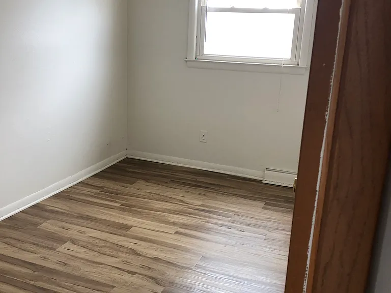 706 Hawthorne Ave #A — Photo 6