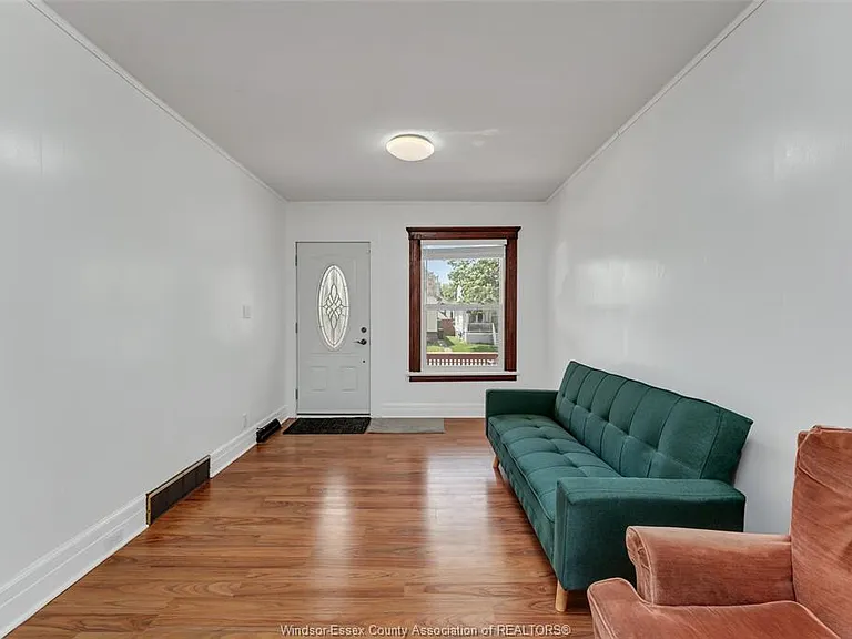 1166 Pierre Ave #UPPER — Photo 5