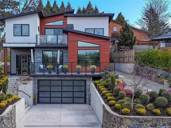 6575 Central Saanich Rd, Central Saanich, BC V8M 1Y3