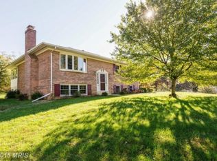 5107 Redwing Dr, Alexandria, VA 22312