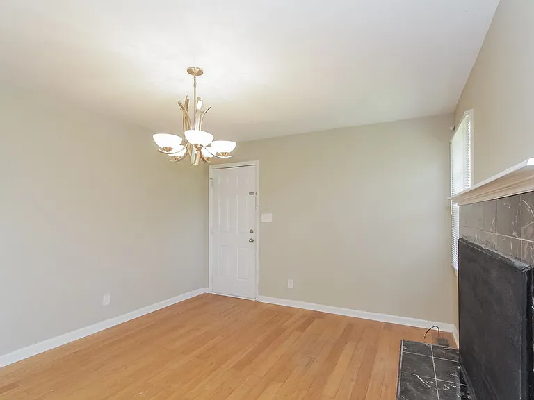 3304 Sunset Rd — Photo 5