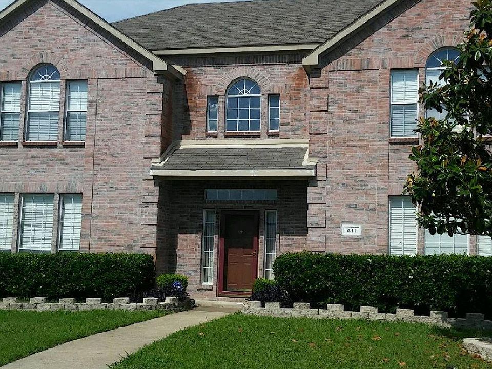 2nd image of 411 Mountain Cir